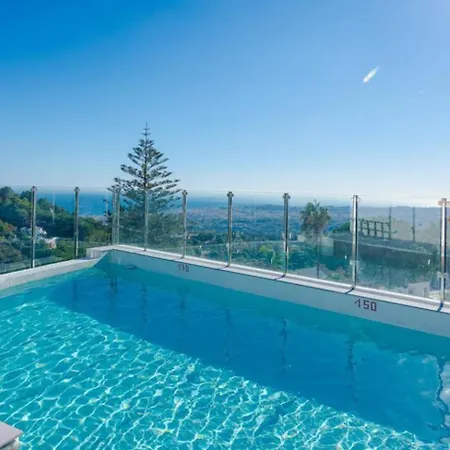 With Open Sea Views In Pueblo